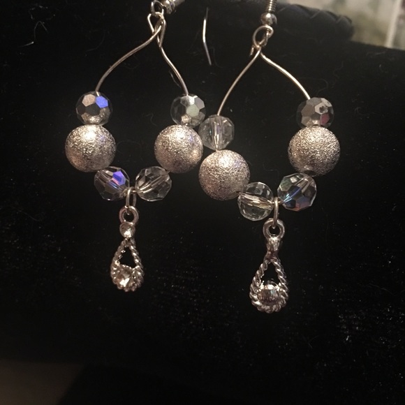 🆕Swarovski crystal beaded earrings NWT - Picture 4 of 7